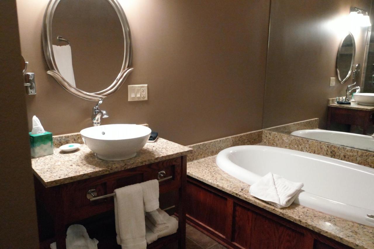 Timberlake Lodge Grand Rapids Esterno foto